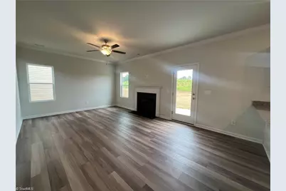 640 Cam Circle, High Point, NC 27265 - Photo 4