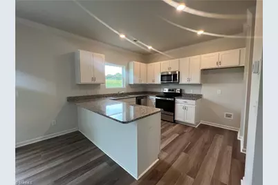 640 Cam Circle, High Point, NC 27265 - Photo 6