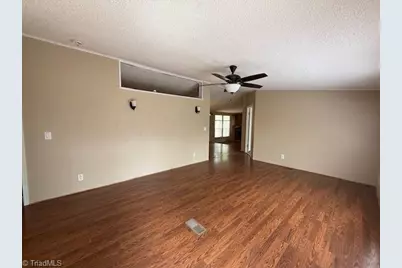 544 Little Pond Road, Winston-Salem, NC 27127 - Photo 8