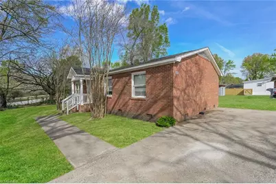1118 English Street, Greensboro, NC 27401 - Photo 2