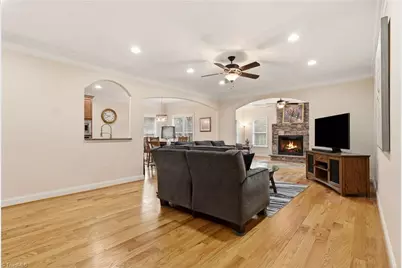 4420 Rosebriar Square Drive, Winston-Salem, NC 27106 - Photo 10