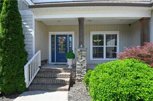 5609 Crooked Oak Dr, Summerfield, NC 27358 - Photo 4