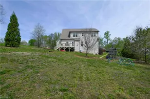 5609 Crooked Oak Dr, Summerfield, NC 27358 - Photo 4