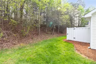 7867 Woodpark Dr, High Point, NC 27265 - Photo 30