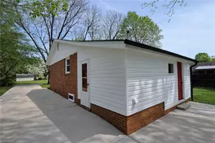 402 Doggett Dr, Graham, NC 27253 - Photo 34