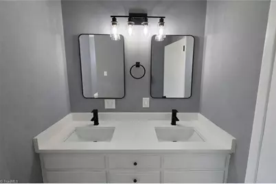 402 Doggett Drive, Graham, NC 27253 - Photo 8