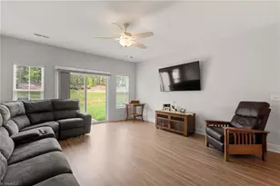 3933 Sudley Pt, Jamestown, NC 27282 - Photo 8