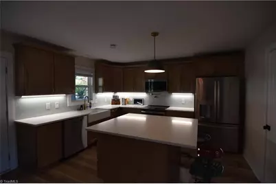 310 Lake Shore Avenue, Lexington, NC 27292 - Photo 6