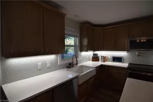 310 Lake Shore Ave, Lexington, NC 27292 - Photo 8