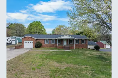 2906 Leonard Road, Lexington, NC 27295 - Photo 1