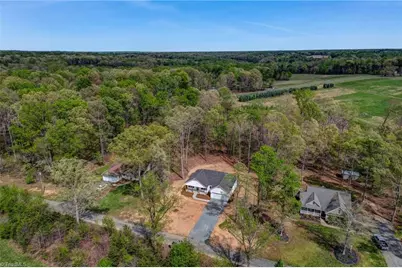 140 Bud Road, Reidsville, NC 27320 - Photo 8