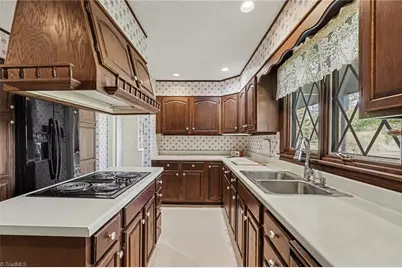 315 Dorado Drive, High Point, NC 27265 - Photo 16