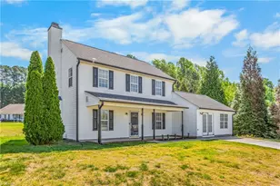 1801 Antler Ct, Greensboro, NC 27406 - Photo 2