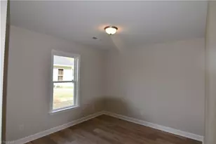304 E 8th Street 8th St, Lexington, NC 27295 - Photo 12