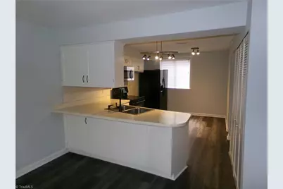 218 Lamplighter Circle, Winston-Salem, NC 27104 - Photo 4