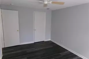 218 Lamplighter Cir, Winston-Salem, NC 27104 - Photo 10