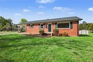 3875 Littlebrook Dr, Clemmons, NC 27012 - Photo 2