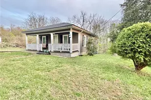 1072 Grassy Knob Rd, Pilot Mountain, NC 27041 - Photo 2