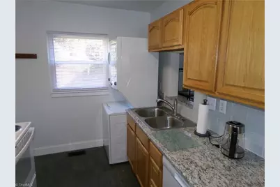 2507 Miller Park Circle #B, Winston-Salem, NC 27103 - Photo 10