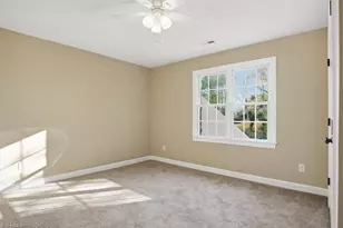 2218 Brigham Rd, Greensboro, NC 27409 - Photo 28