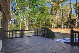 2218 Brigham Rd, Greensboro, NC 27409 - Photo 16