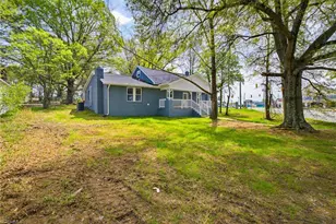 804 Ridge St, Madison, NC 27025 - Photo 2