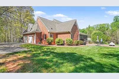 8200 Styers Ferry Road, Clemmons, NC 27012 - Photo 32