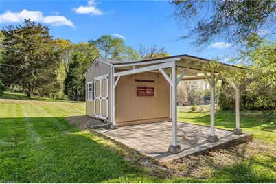 4608 Sun Valley Lane, Kernersville, NC 27284 - Photo 38