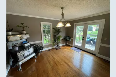 802 Gretchen Lane, Greensboro, NC 27410 - Photo 6