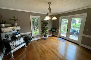 802 Gretchen Ln, Greensboro, NC 27410 - Photo 6