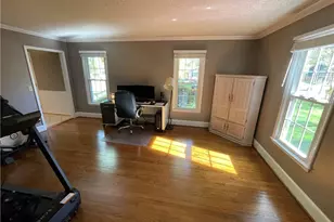 802 Gretchen Ln, Greensboro, NC 27410 - Photo 4