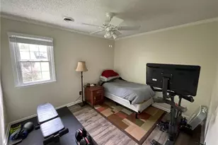 802 Gretchen Ln, Greensboro, NC 27410 - Photo 18