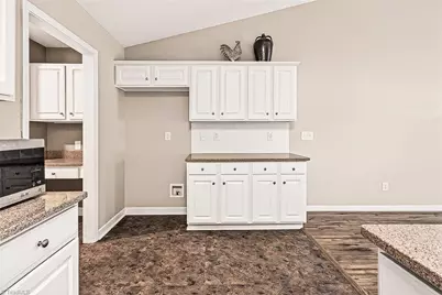 862 Easy Street, Asheboro, NC 27205 - Photo 10