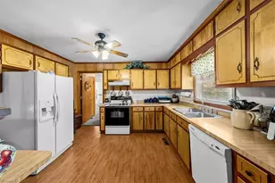 1048 Lindale Dr, Asheboro, NC 27205 - Photo 6