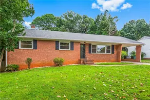 1311 Bolton St, Winston-Salem, NC 27103 - Photo 2