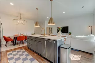 610 Pompano Dr, Greensboro, NC 27410 - Photo 10