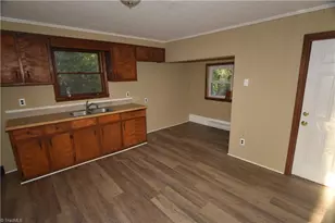 4053 Leo St, Winston-Salem, NC 27105 - Photo 6