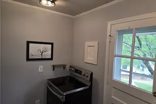 1846 Villa Dr, Greensboro, NC 27403 - Photo 8