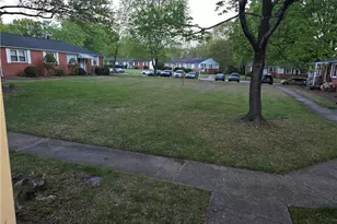 1846 Villa Dr, Greensboro, NC 27403 - Photo 4