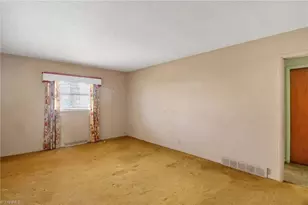 3420 Greenhill Dr, High Point, NC 27265 - Photo 6