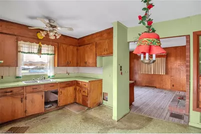 3420 Greenhill Drive, High Point, NC 27265 - Photo 14