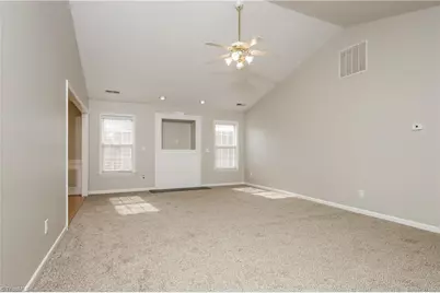 5172 Old Plantation Circle, Winston-Salem, NC 27104 - Photo 4