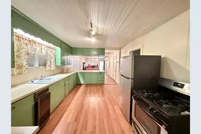 1210 Jackson Lake Road, High Point, NC 27263 - Photo 4