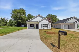 408 Dobson St, Kernersville, NC 27284 - Photo 2