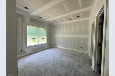 408 Dobson Street, Kernersville, NC 27284 - Photo 10
