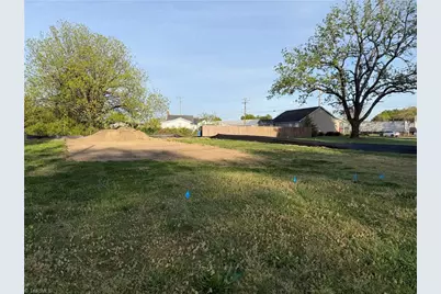 408 Dobson Street, Kernersville, NC 27284 - Photo 2