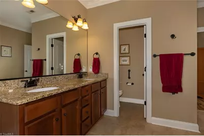 106 Breckenridge Drive, Thomasville, NC 27360 - Photo 28