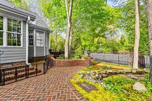 504 Topwater Ln, Greensboro, NC 27455 - Photo 8