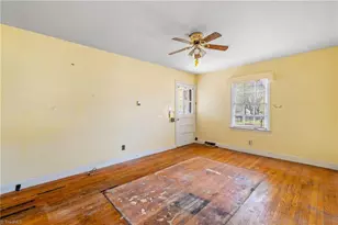 900 W Monroe St, Mayodan, NC 27027 - Photo 4