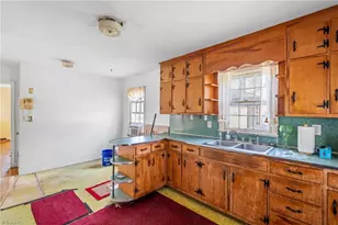 900 W Monroe St, Mayodan, NC 27027 - Photo 14